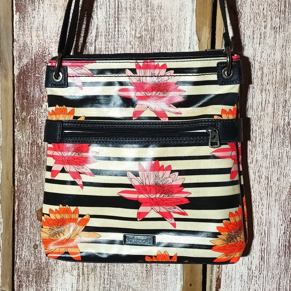 2 items! Sakroots crossbody & wallet vibrant floral pattern pops - Picture 10 of 16
